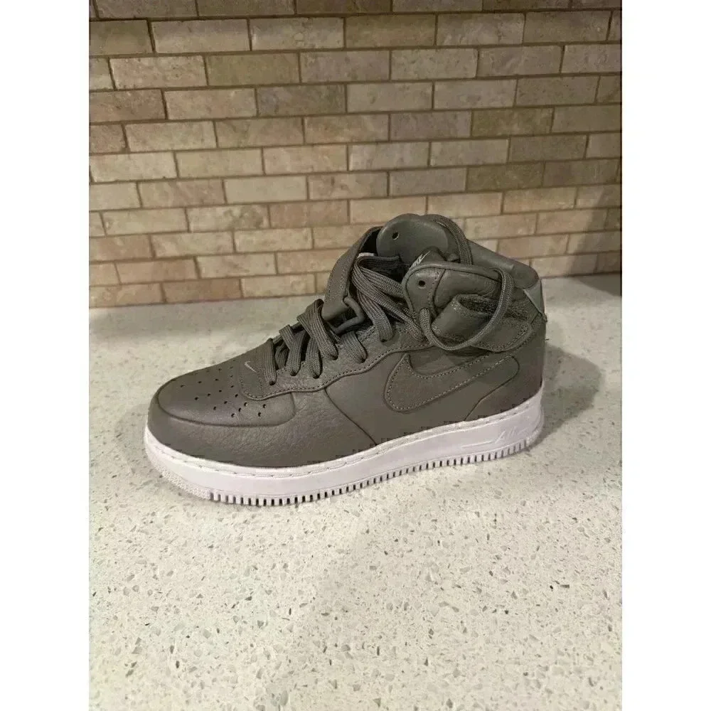 Nike nikelab air